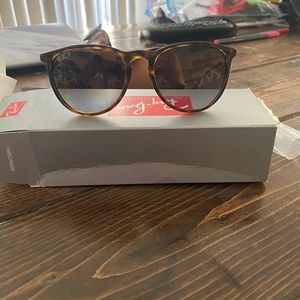 Erika classics. Polarized  Ray-Bans